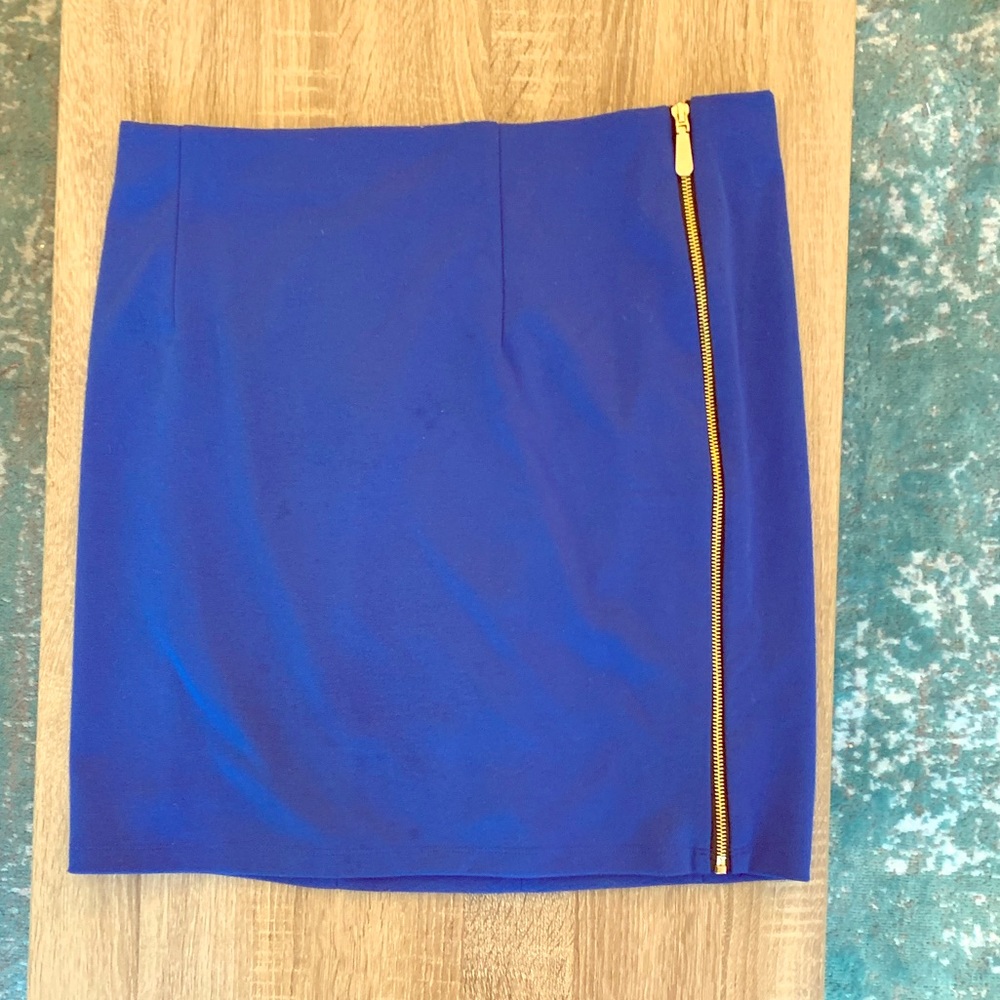 Vince Camuto Bright Blue Skirt w/ side gold zipper